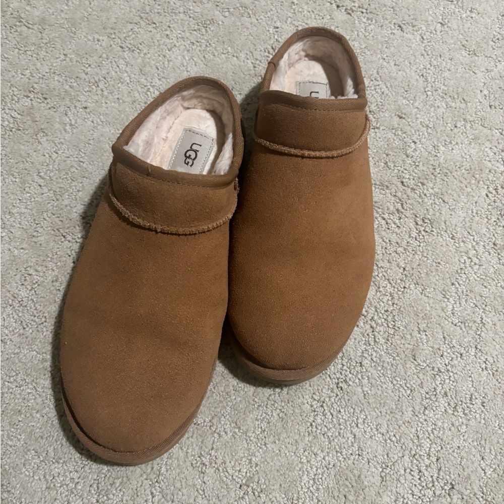Ugg slipper shoes